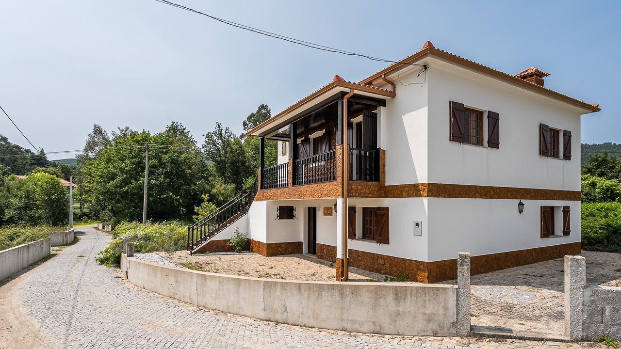 Photo of Outdoor in Covas