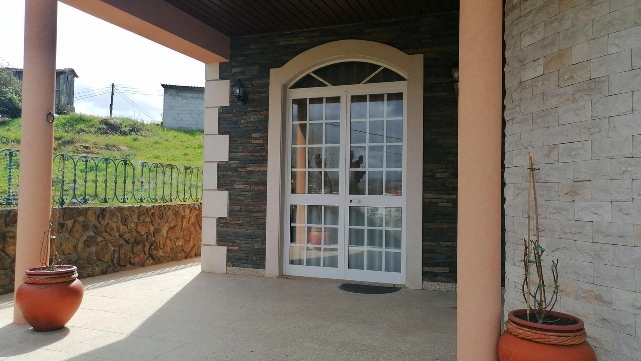 Photo of Outdoor in Molares