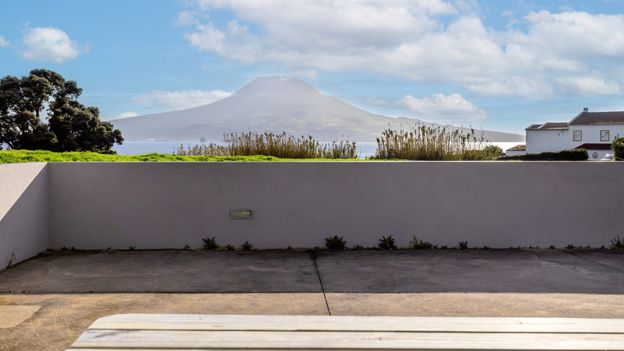 Photo of Patio Balcony in Horta