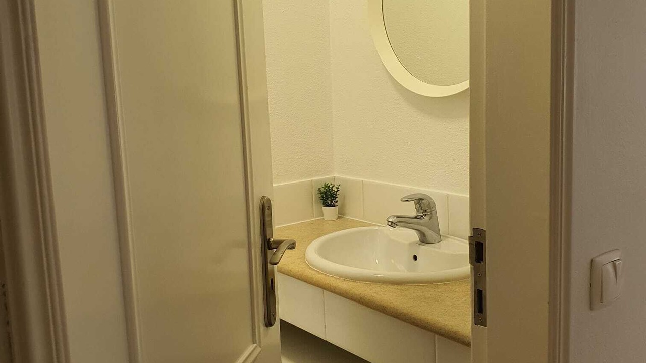 Photo of Bathroom in Quarteira