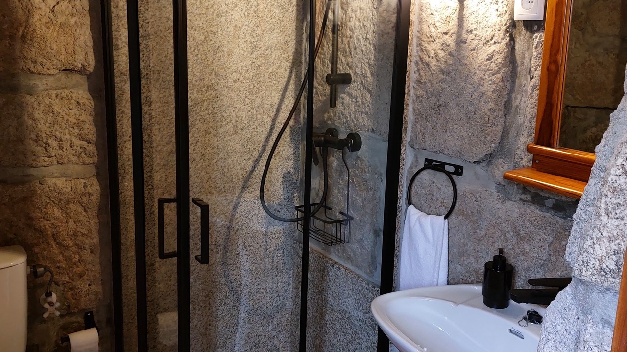Photo of Bathroom in Seixo da Beira