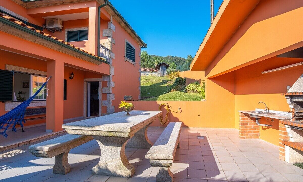 Photo of Outdoor in Cossourado