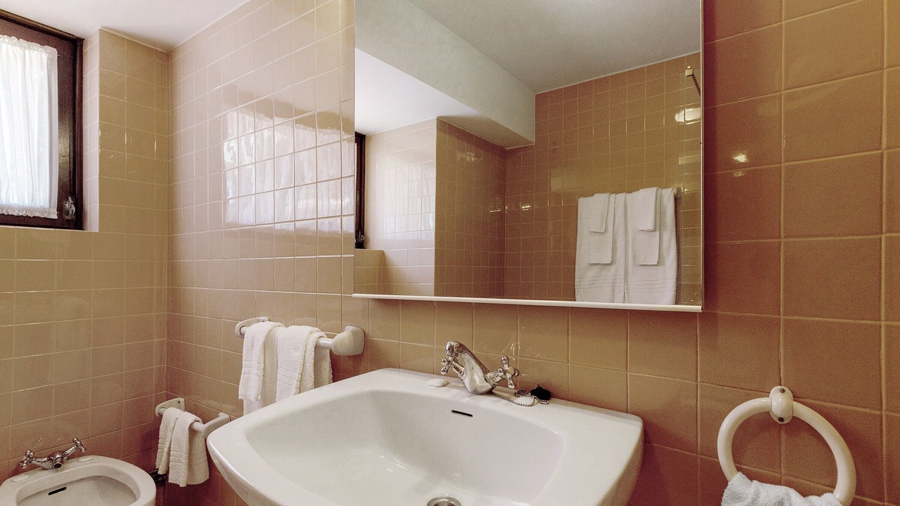 Photo of Bathroom in Caminha