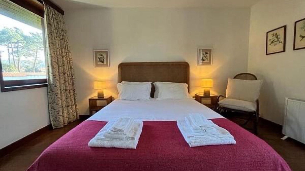 Photo of Bedroom in Caminha