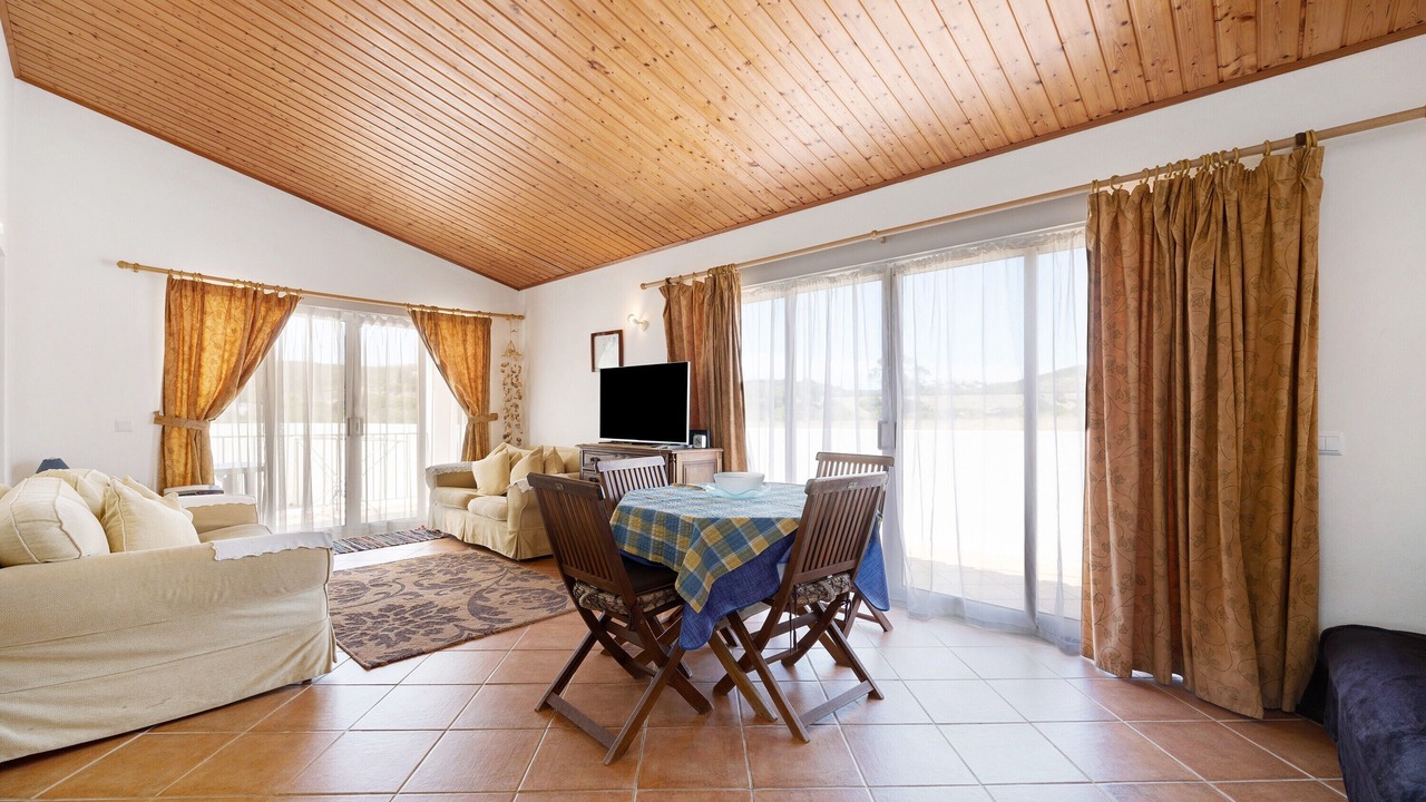 Photo of Livingroom in Figueira