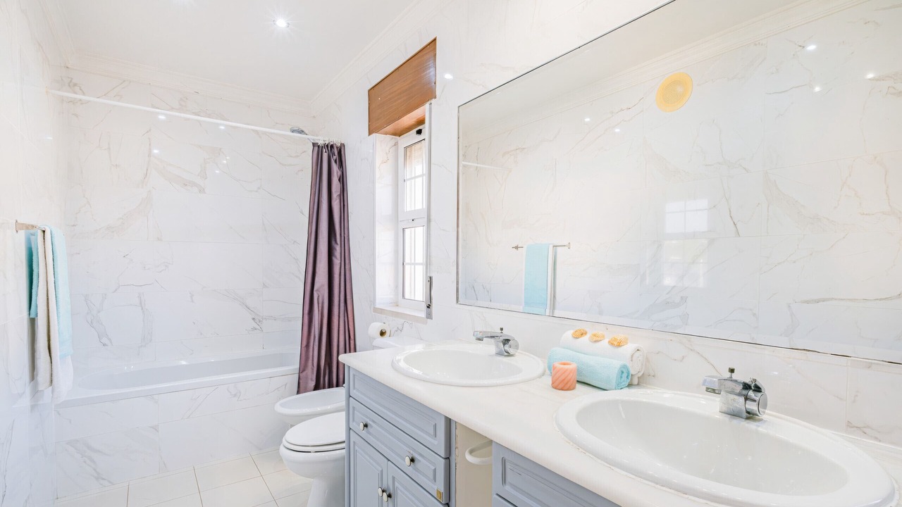 Photo of Bathroom in Montechoro