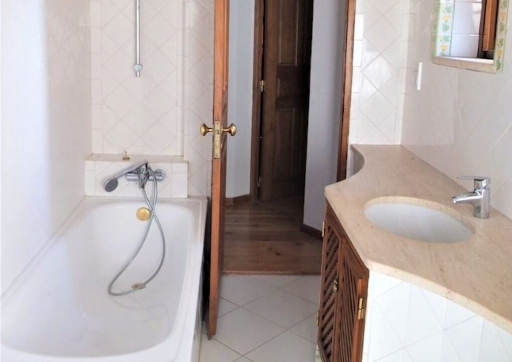 Photo of Bathroom in Caramujeira