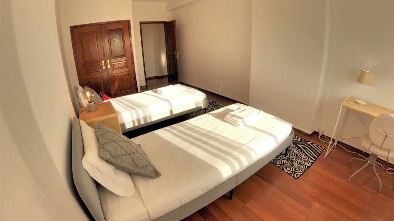 Photo of Bedroom in Linda-a-Velha