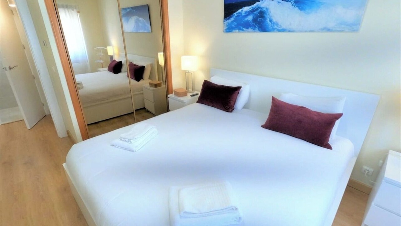 Photo of Bedroom in Linda-a-Velha