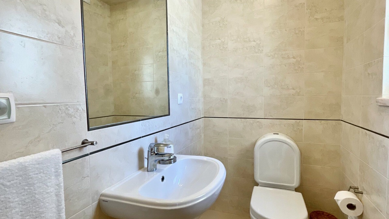 Photo of Bathroom in Budens
