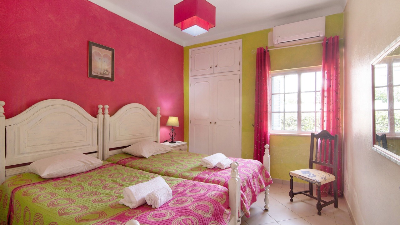 Photo of Bedroom in Vale Navio