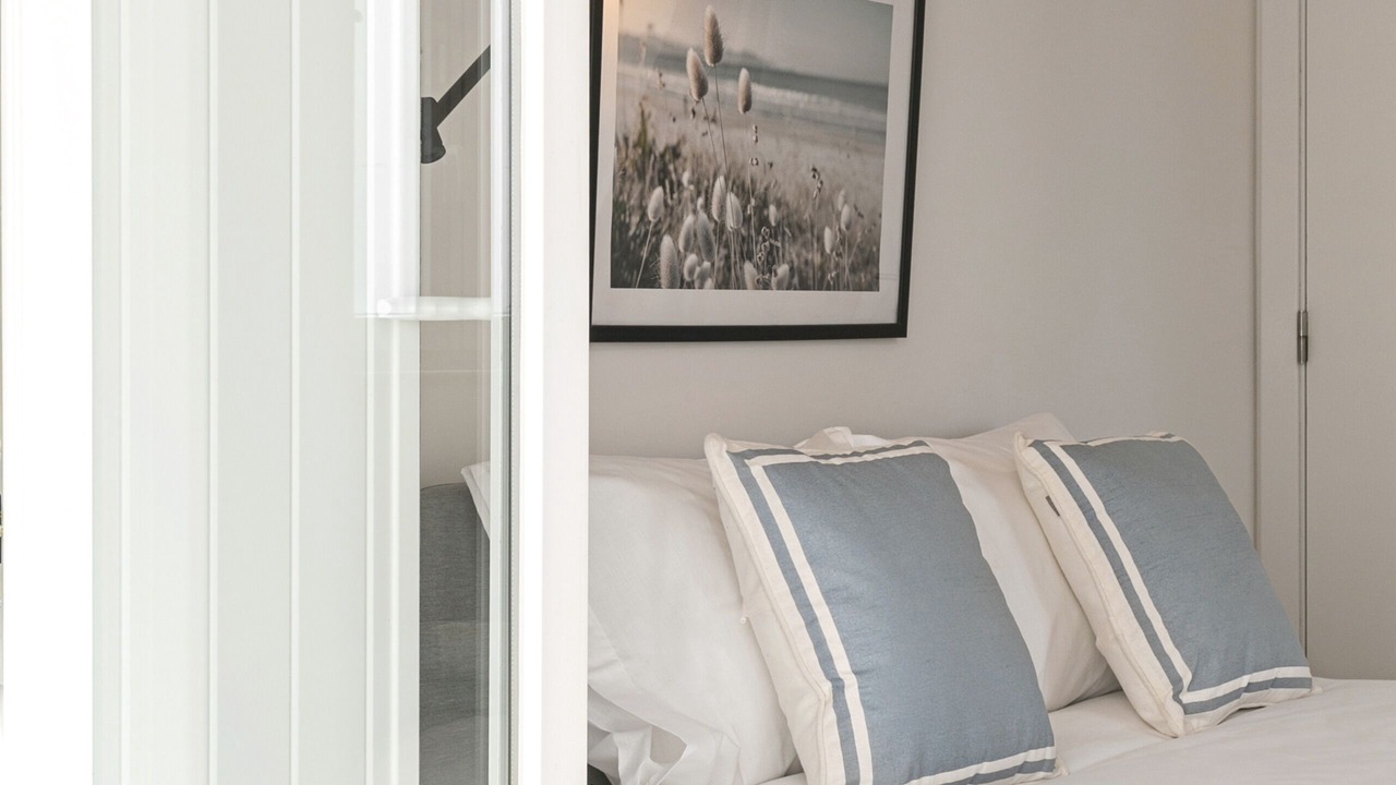 Photo of Bedroom in Peniche
