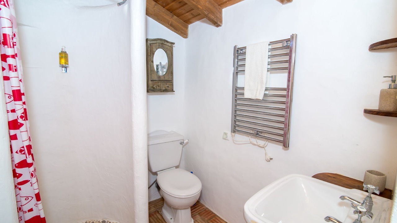 Photo of Bathroom in Aljezur