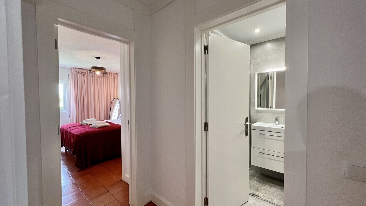 Photo of Bedroom in Alporchinhos