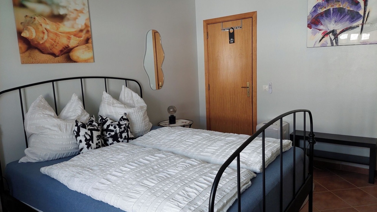 Photo of Bedroom in Aljezur
