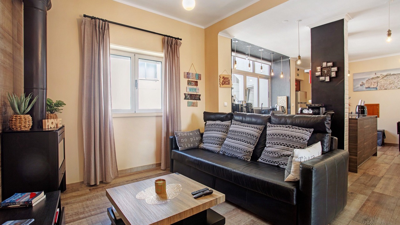 Photo of Livingroom in Ajuda