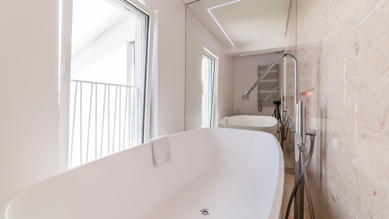 Photo of Bathroom in Corroios