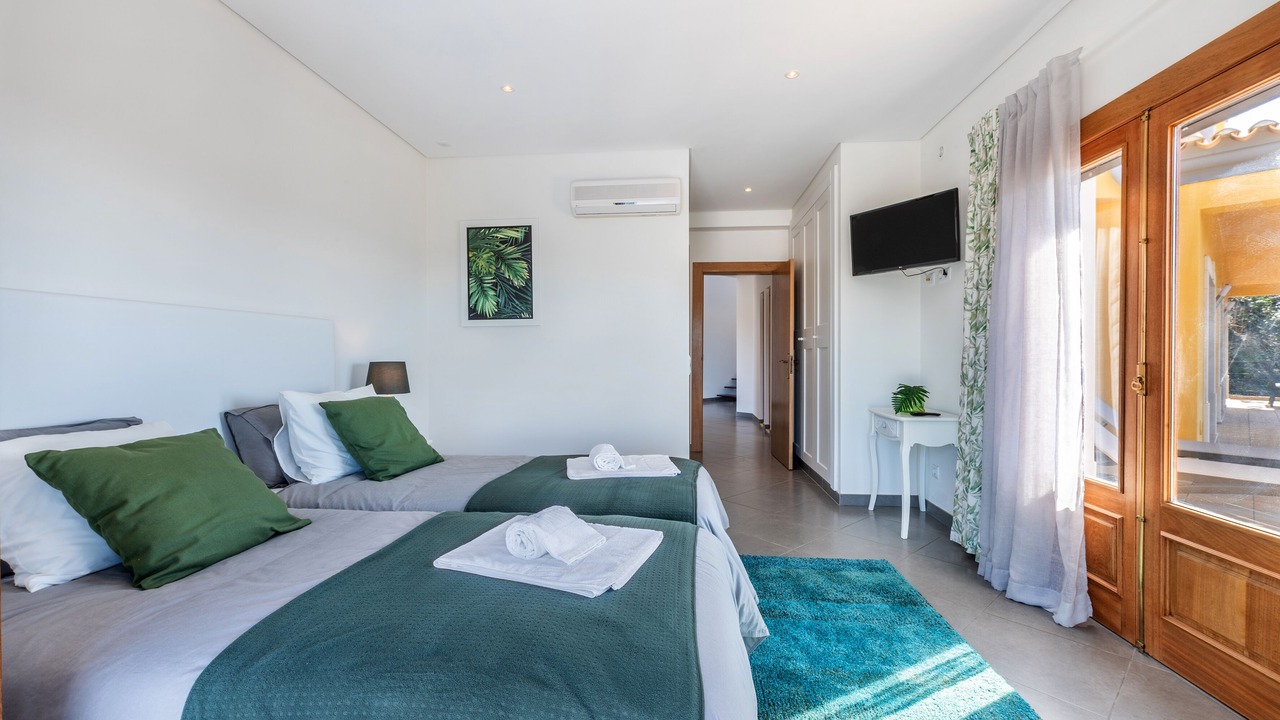 Photo of Bedroom in Brotual