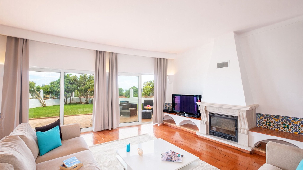 Photo of Livingroom in Lagoa e Carvoeiro