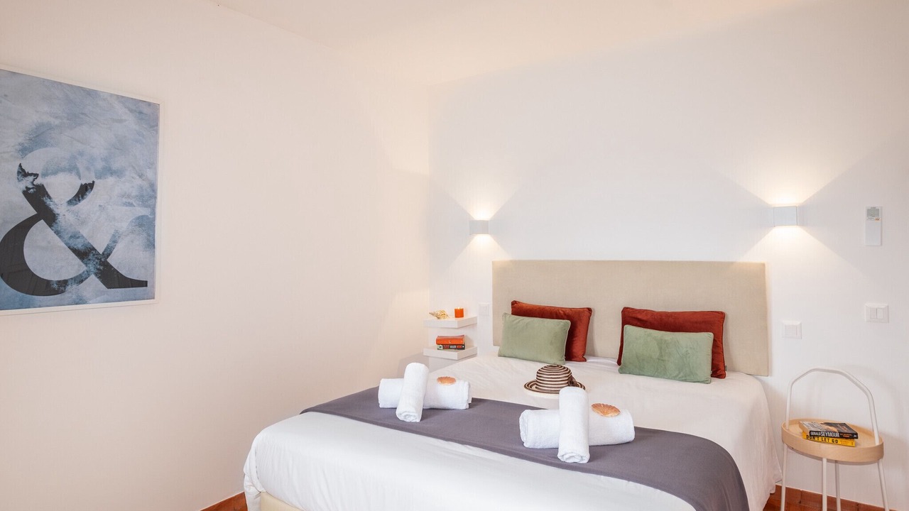Photo of Bedroom in Lagoa e Carvoeiro