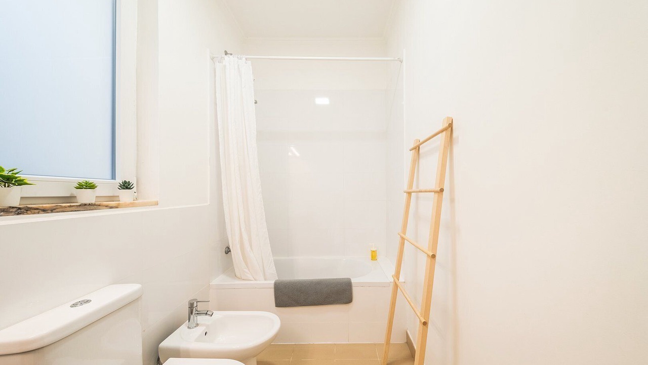 Photo of Bathroom in Sao Jorge de Arroios