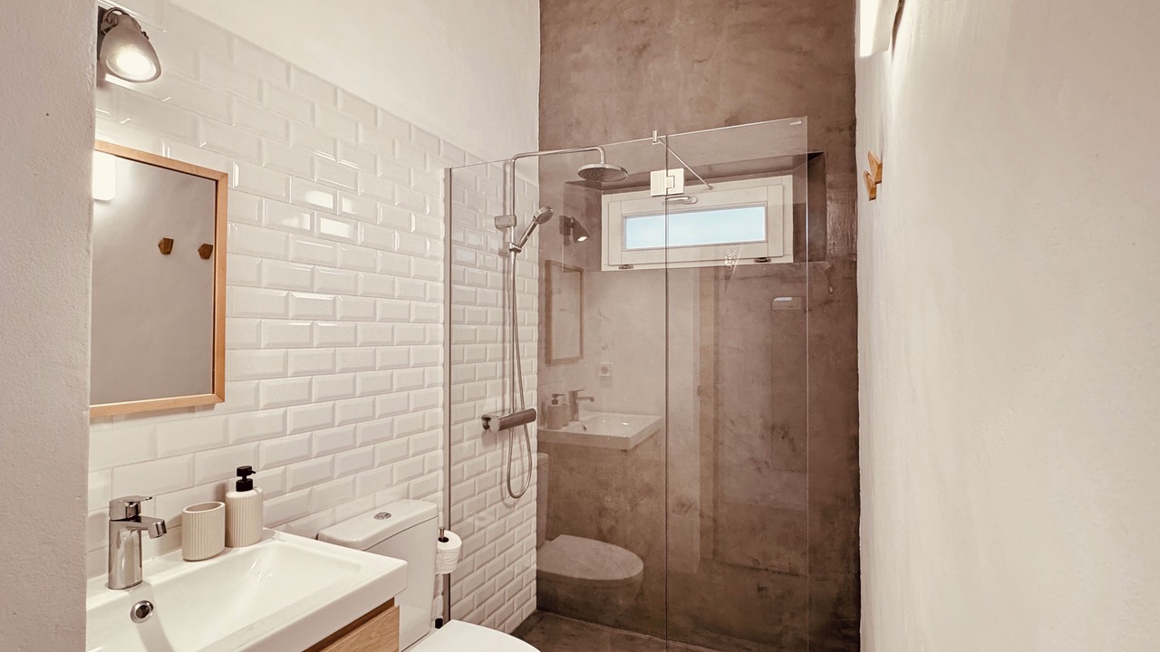 Photo of Bathroom in Aljezur