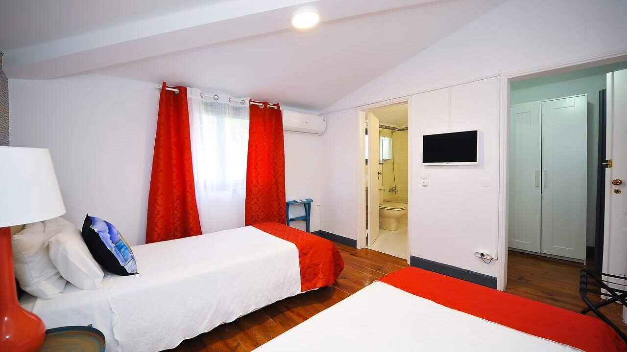 Photo of Bedroom in Cascais