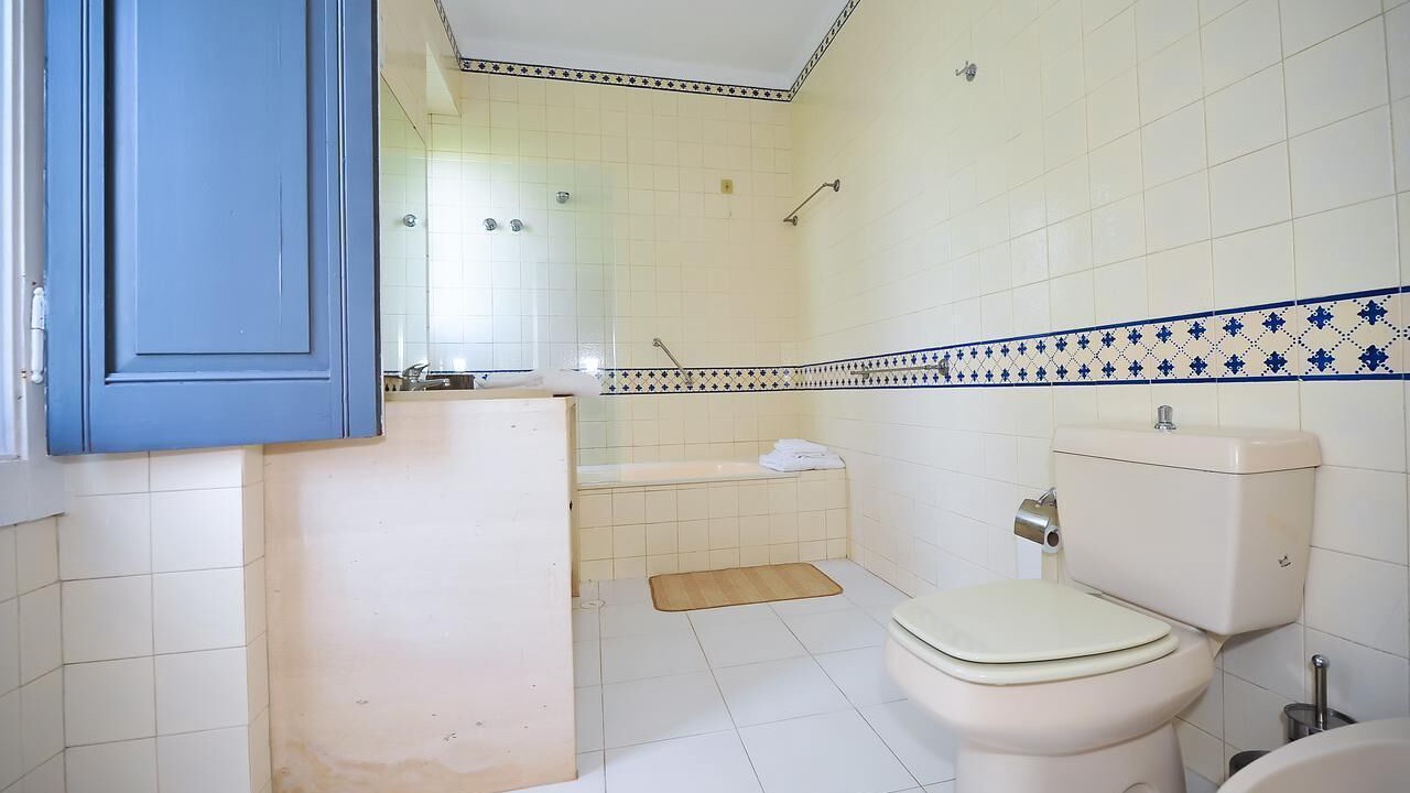 Photo of Bathroom in Cascais