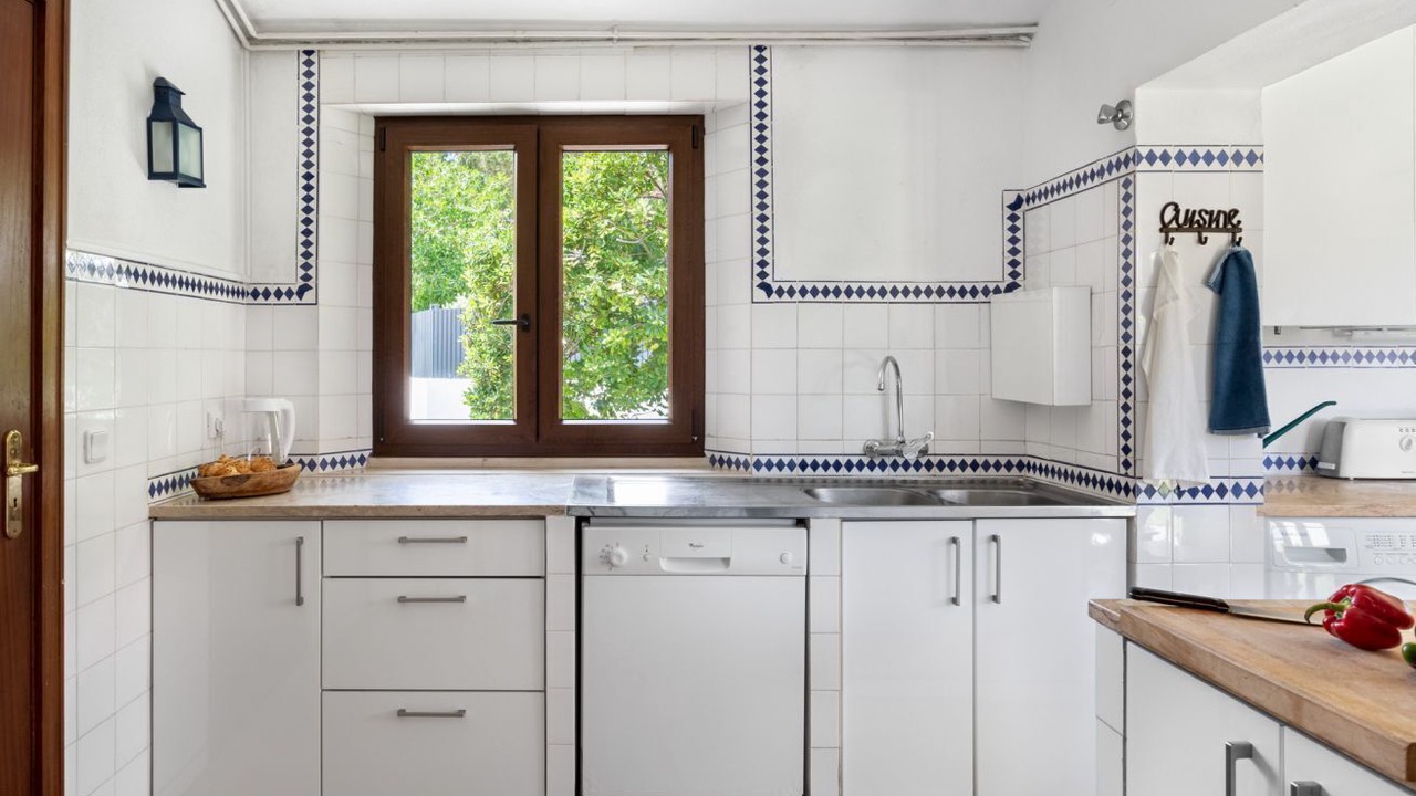 Photo of Kitchen in Praia das Macas