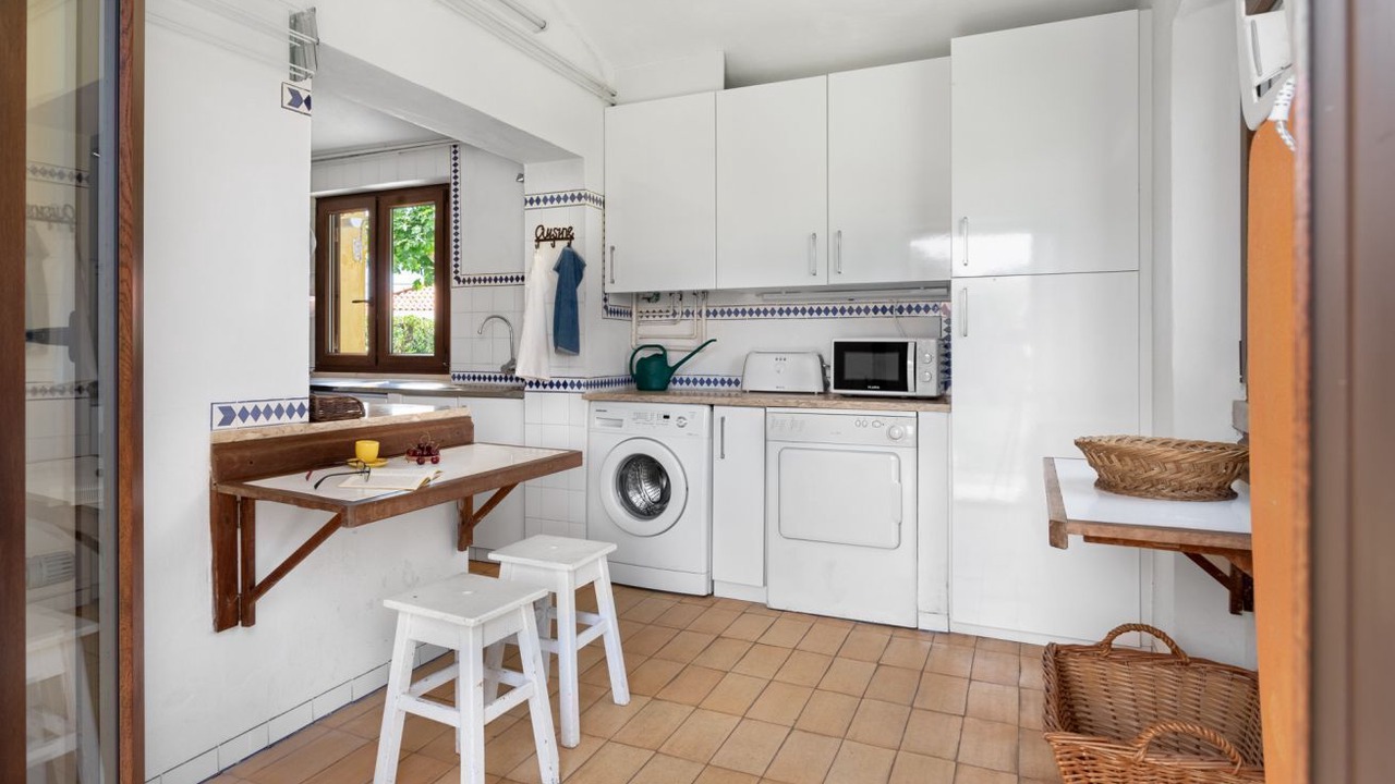 Photo of Kitchen in Praia das Macas