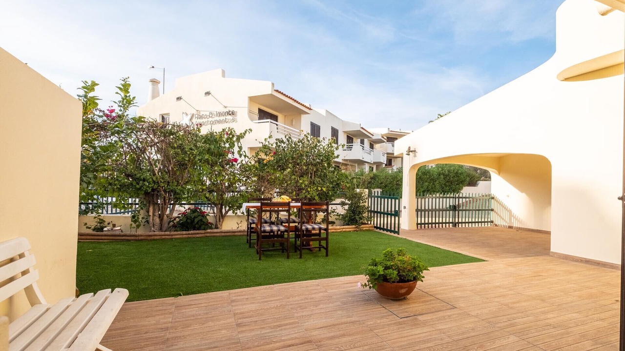 Photo of Patio Balcony in Correeira