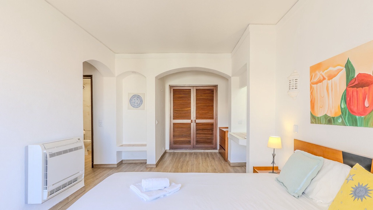 Photo of Bedroom in Correeira
