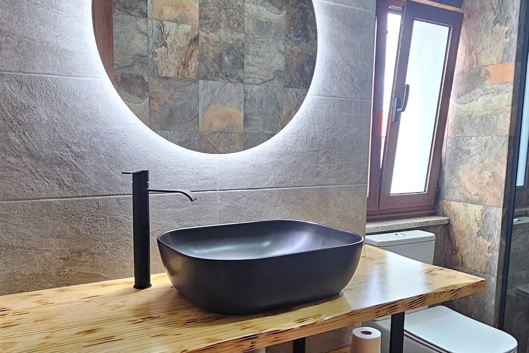 Photo of Bathroom in Marinhas