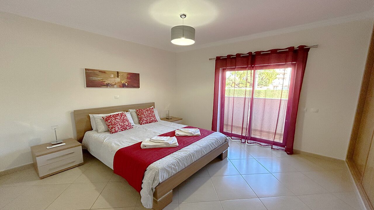 Photo of Bedroom in Albardeira