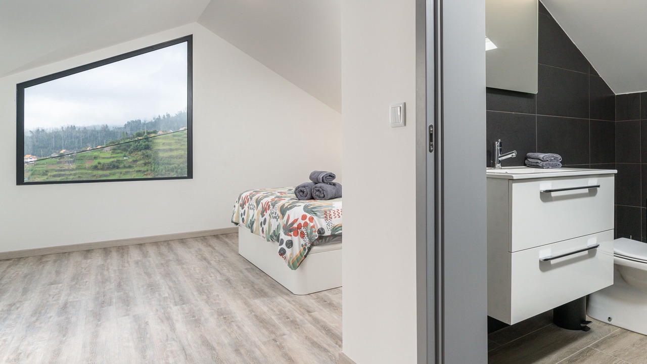 Photo of Bedroom in Calheta