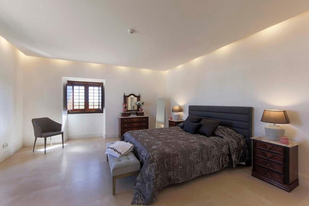 Photo of Bedroom in Cuba