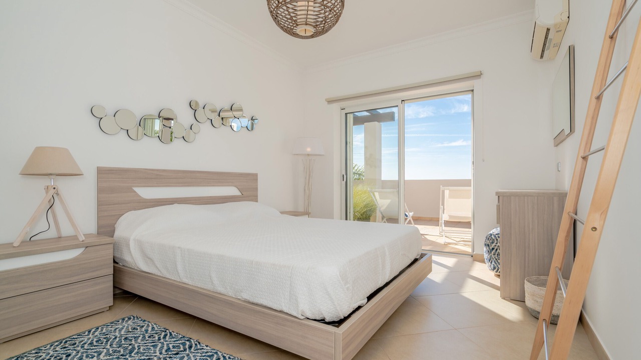 Photo of Bedroom in Albardeira