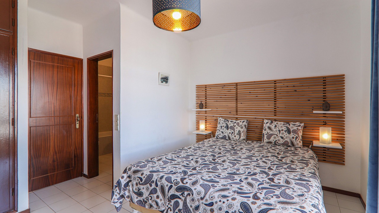 Photo of Bedroom in Alporchinhos