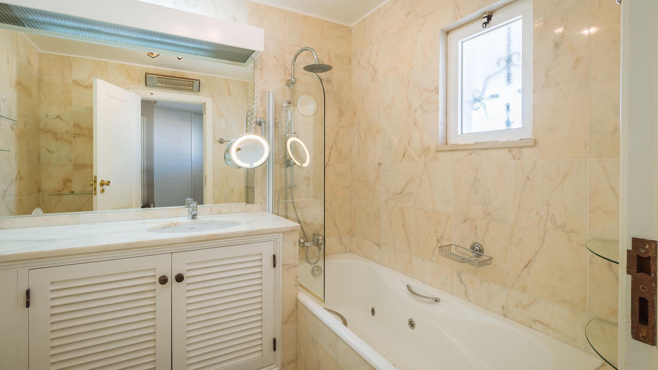 Photo of Bathroom in Alporchinhos