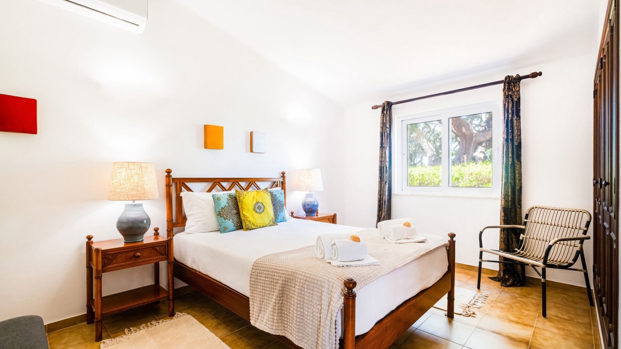 Photo of Bedroom in Monte Raposo