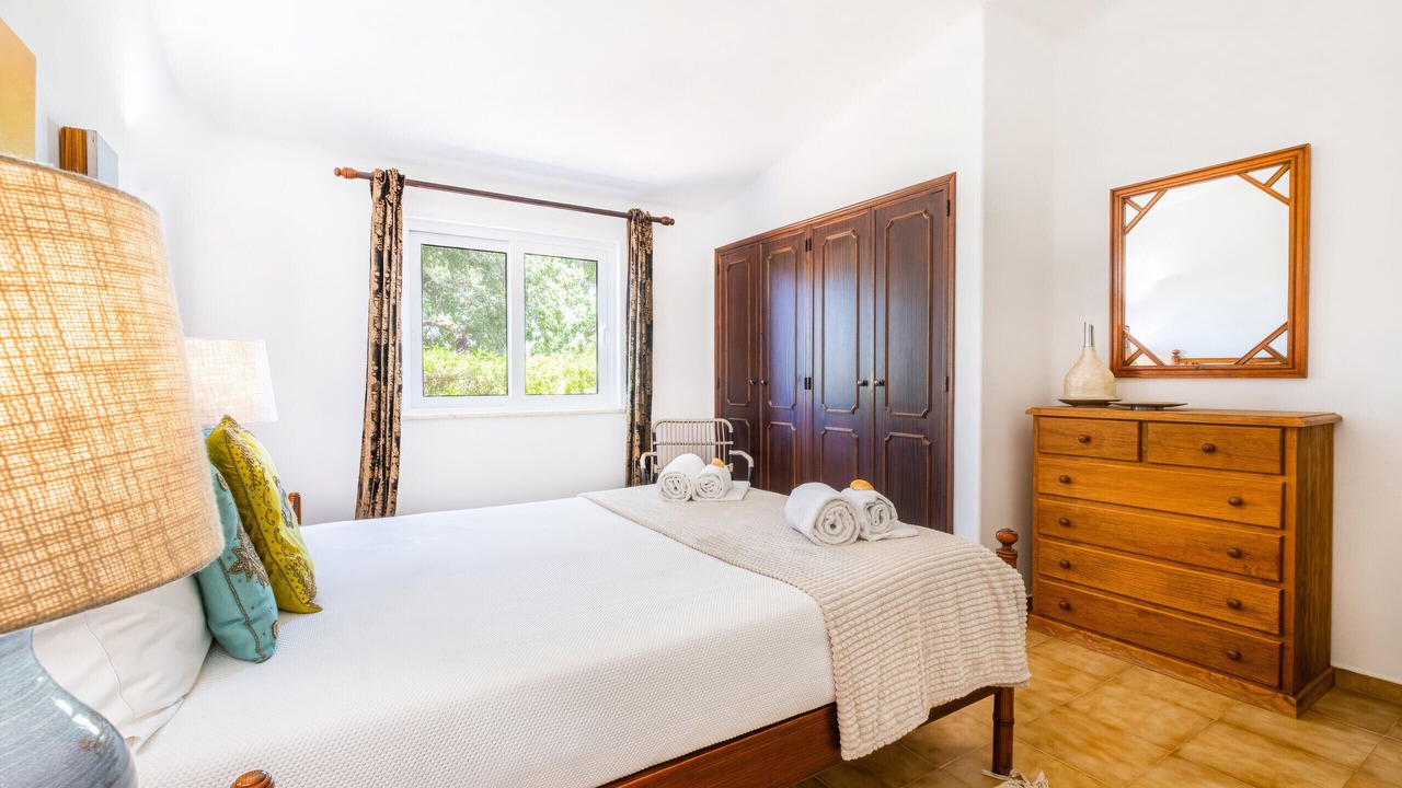 Photo of Bedroom in Monte Raposo