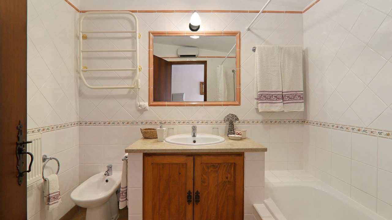 Photo of Bathroom in Loule