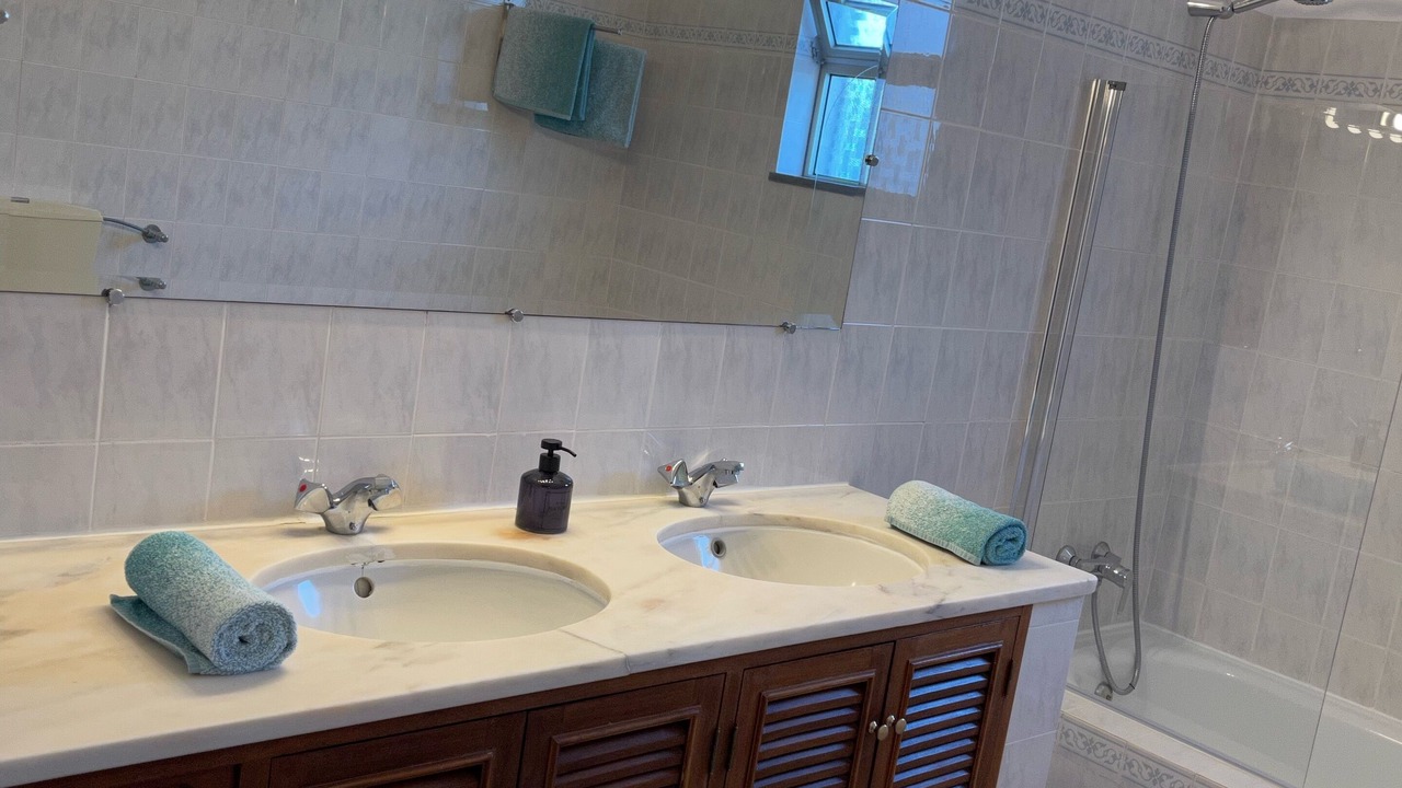 Photo of Bathroom in Olhao