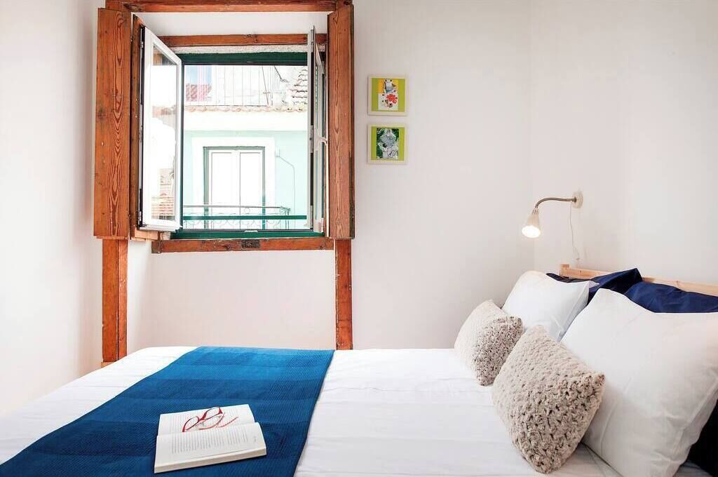 Photo of Bedroom in Baixa