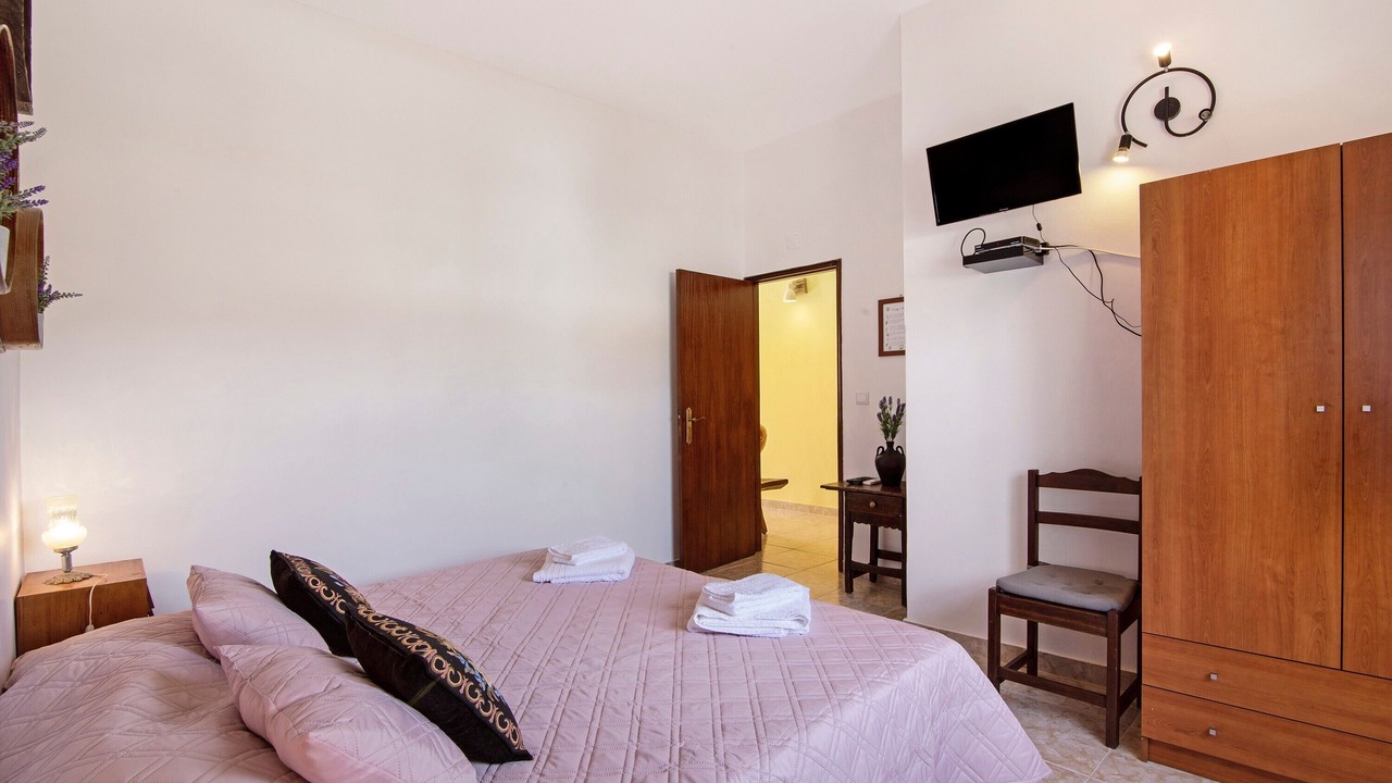 Photo of Bedroom in Martim Longo