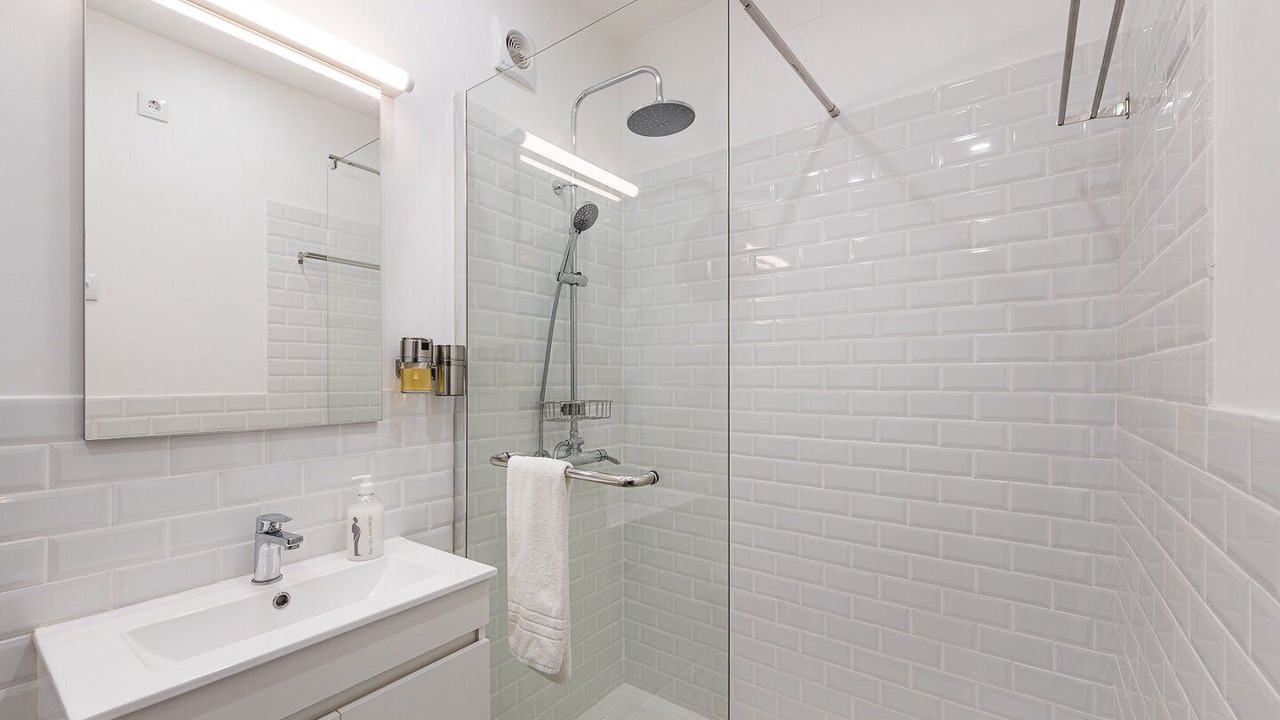 Photo of Bathroom in Lordelo do Ouro e Massarelos
