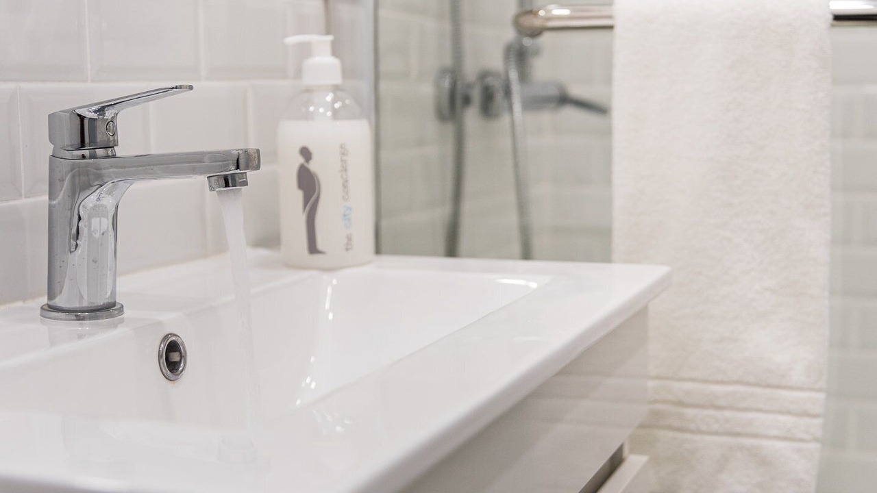 Photo of Bathroom in Lordelo do Ouro e Massarelos