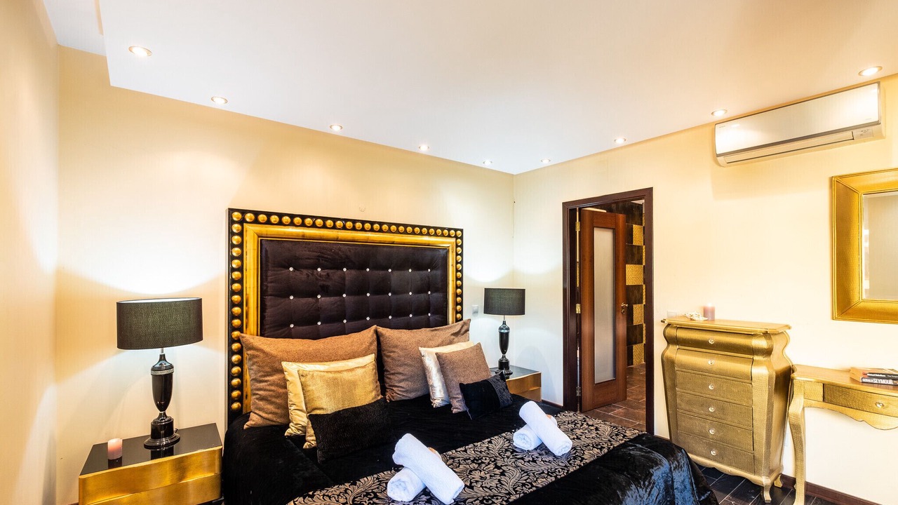 Photo of Bedroom in Patroves