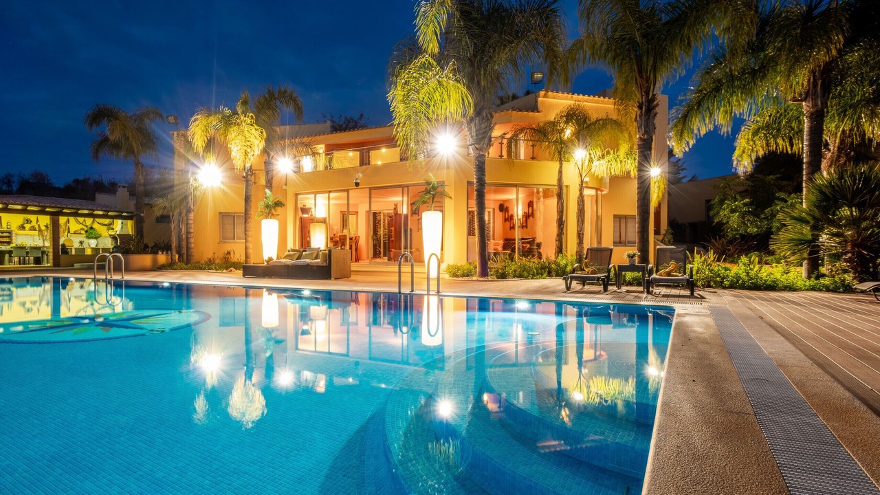 Photo of Outdoor in Patroves