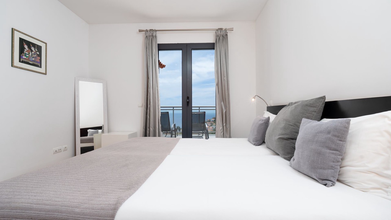 Photo of Bedroom in Canico